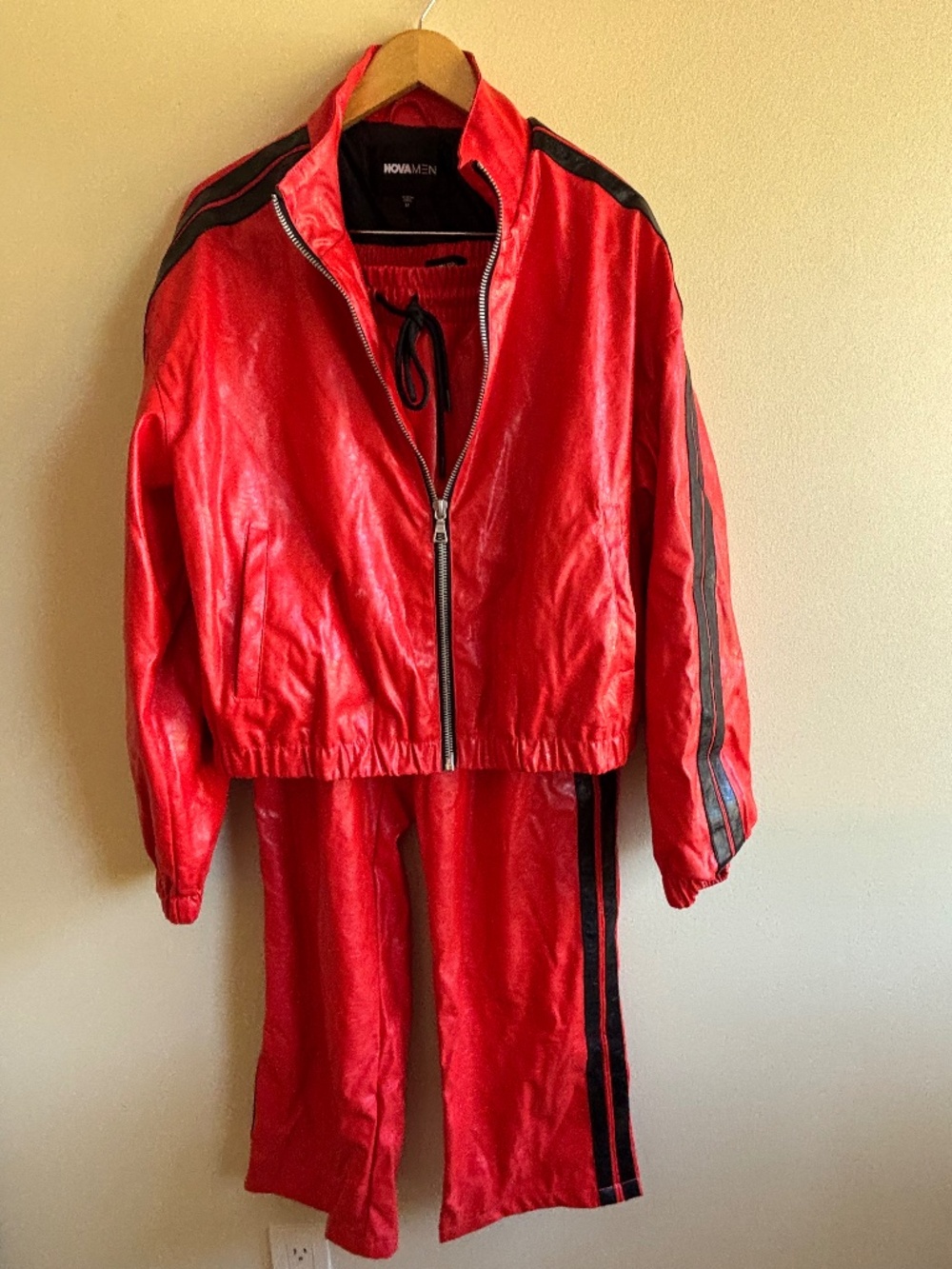 Activewear set, imitation leather, NEW